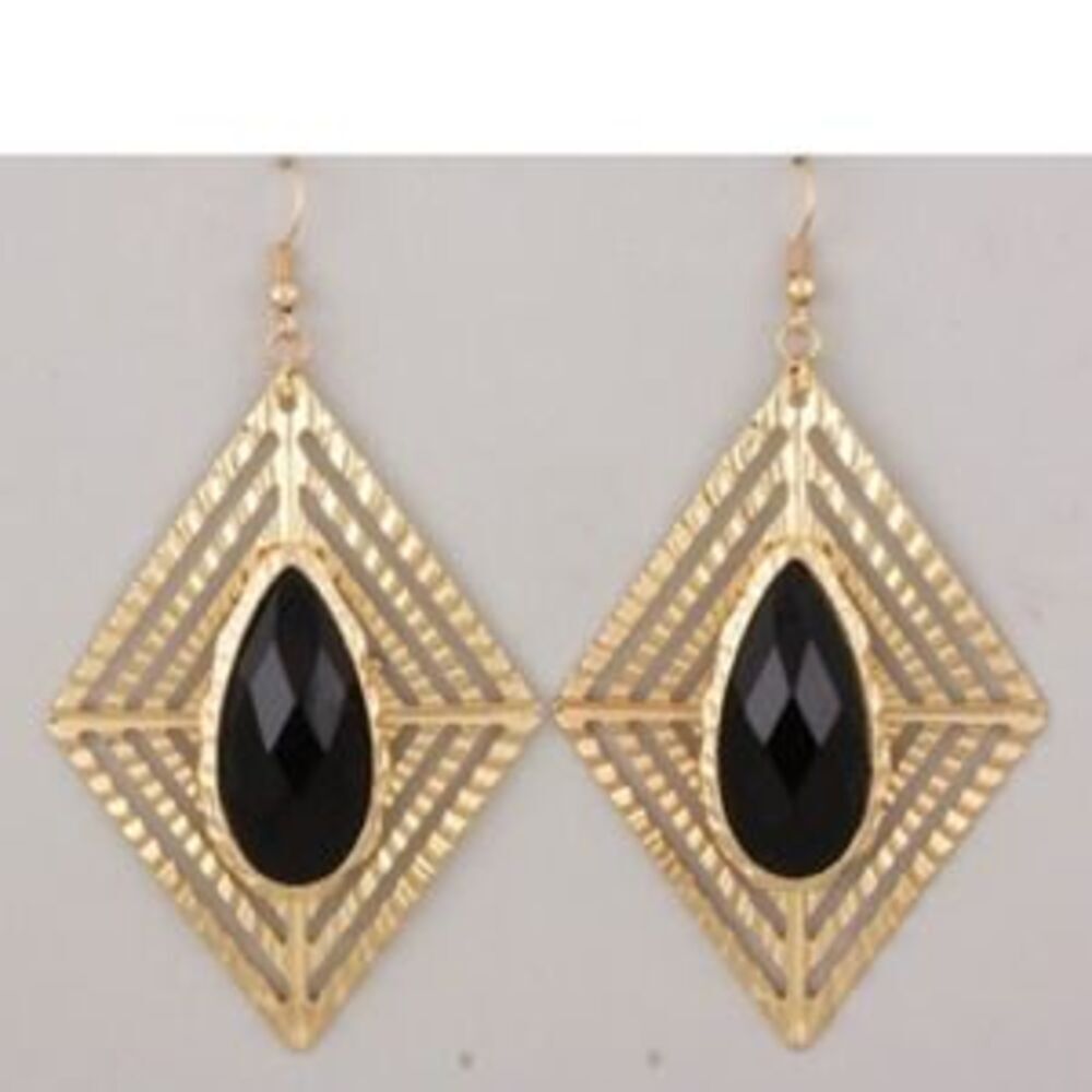 Gold and black stone‎ metal earrings